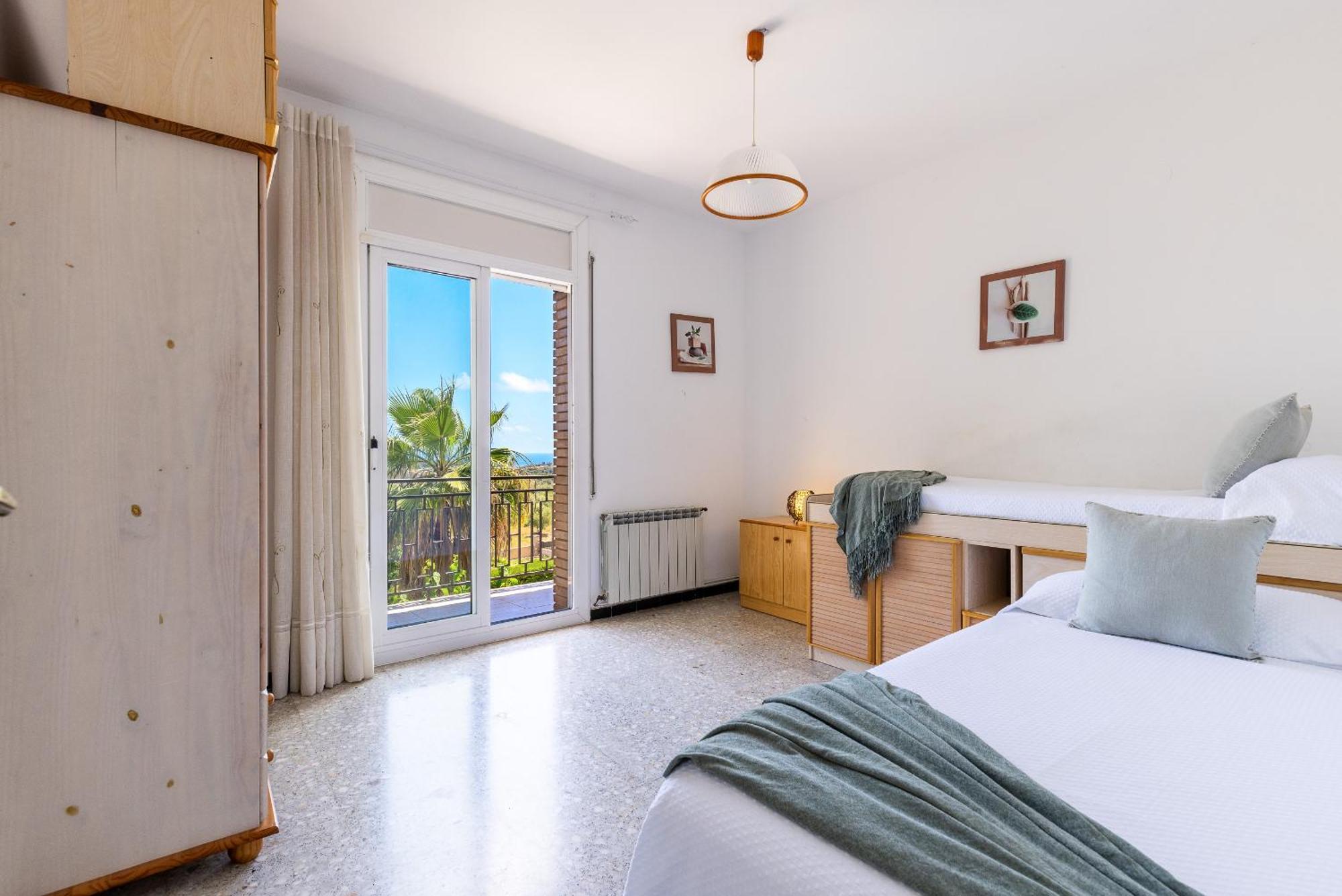 Villacel Planet Costa Dorada Villa *